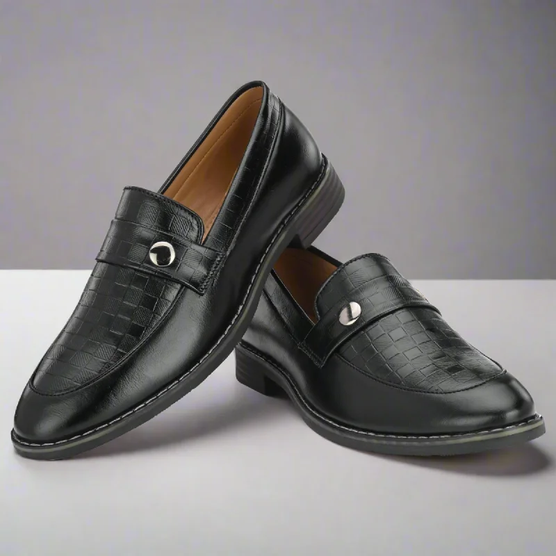 Attitudist Unisex Handcrafted Classic Black Plain Basket Loafer